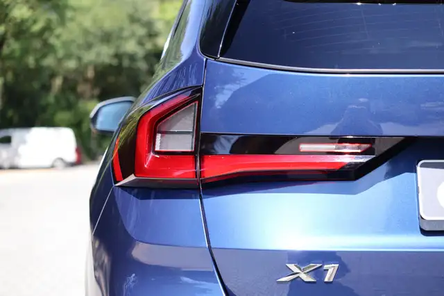 BMW X1 view 6