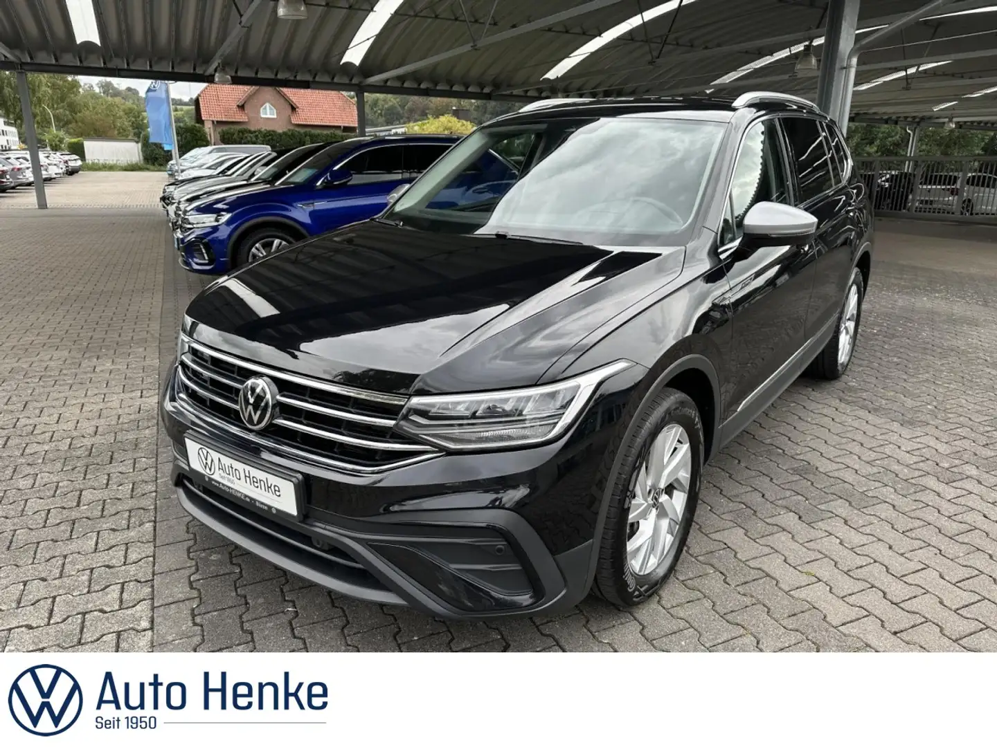 Volkswagen Tiguan Allspace 2.0 TDI DSG LIFE + AHK + NAVI + ACC Klima Navi Schwarz - 1