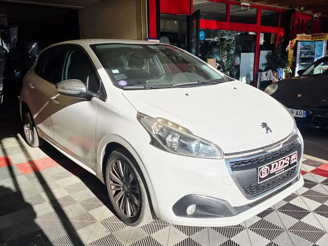 Peugeot 208 208 — photo 7