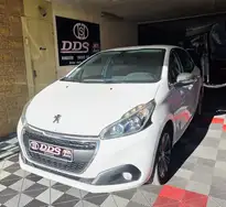 Peugeot 208 1.2 BOITE AUTO