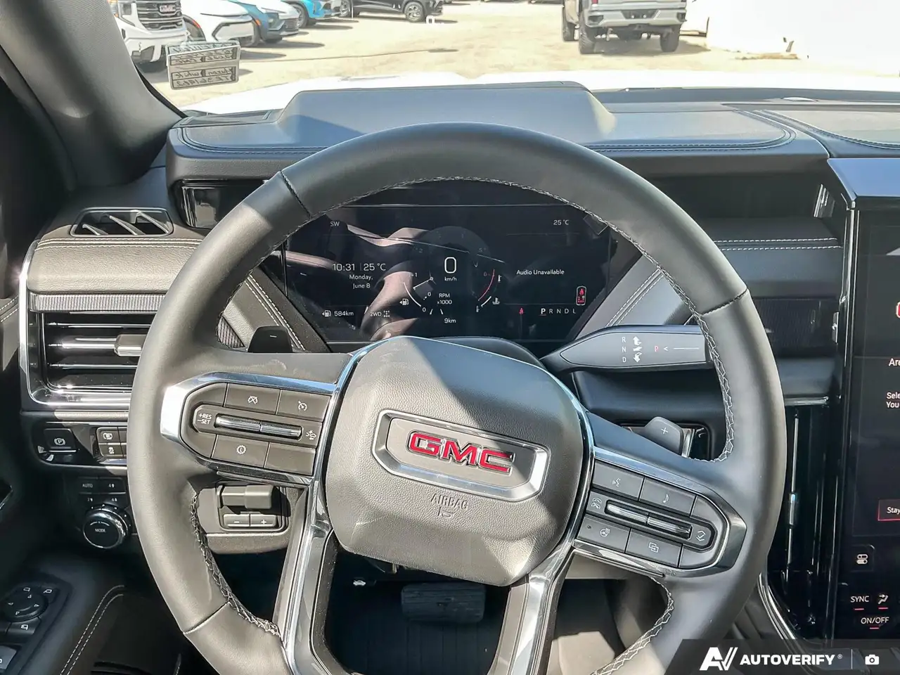 GMC Yukon photo GMC Yukon