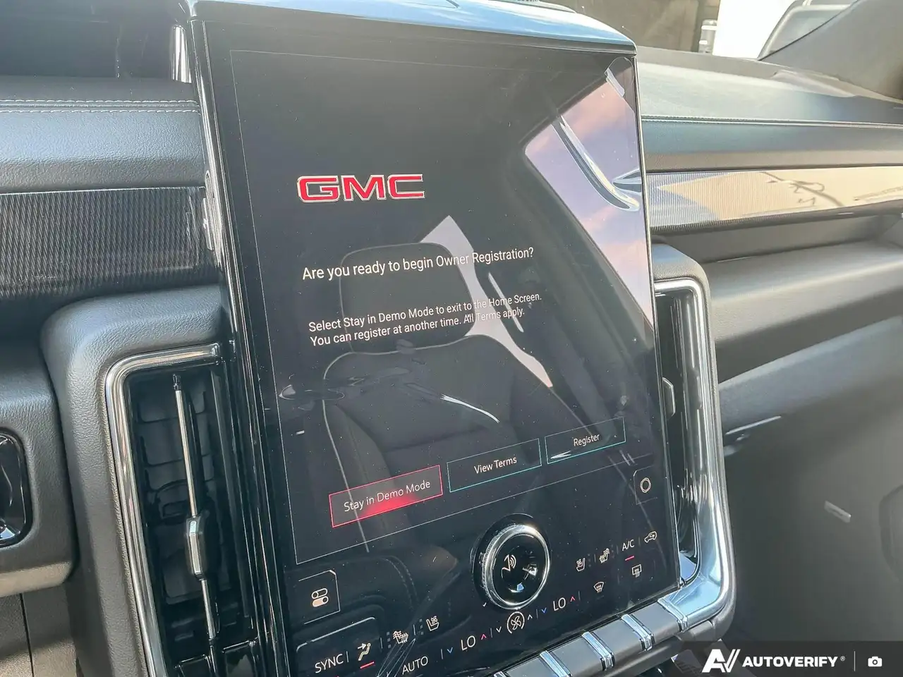 GMC Yukon photo GMC Yukon