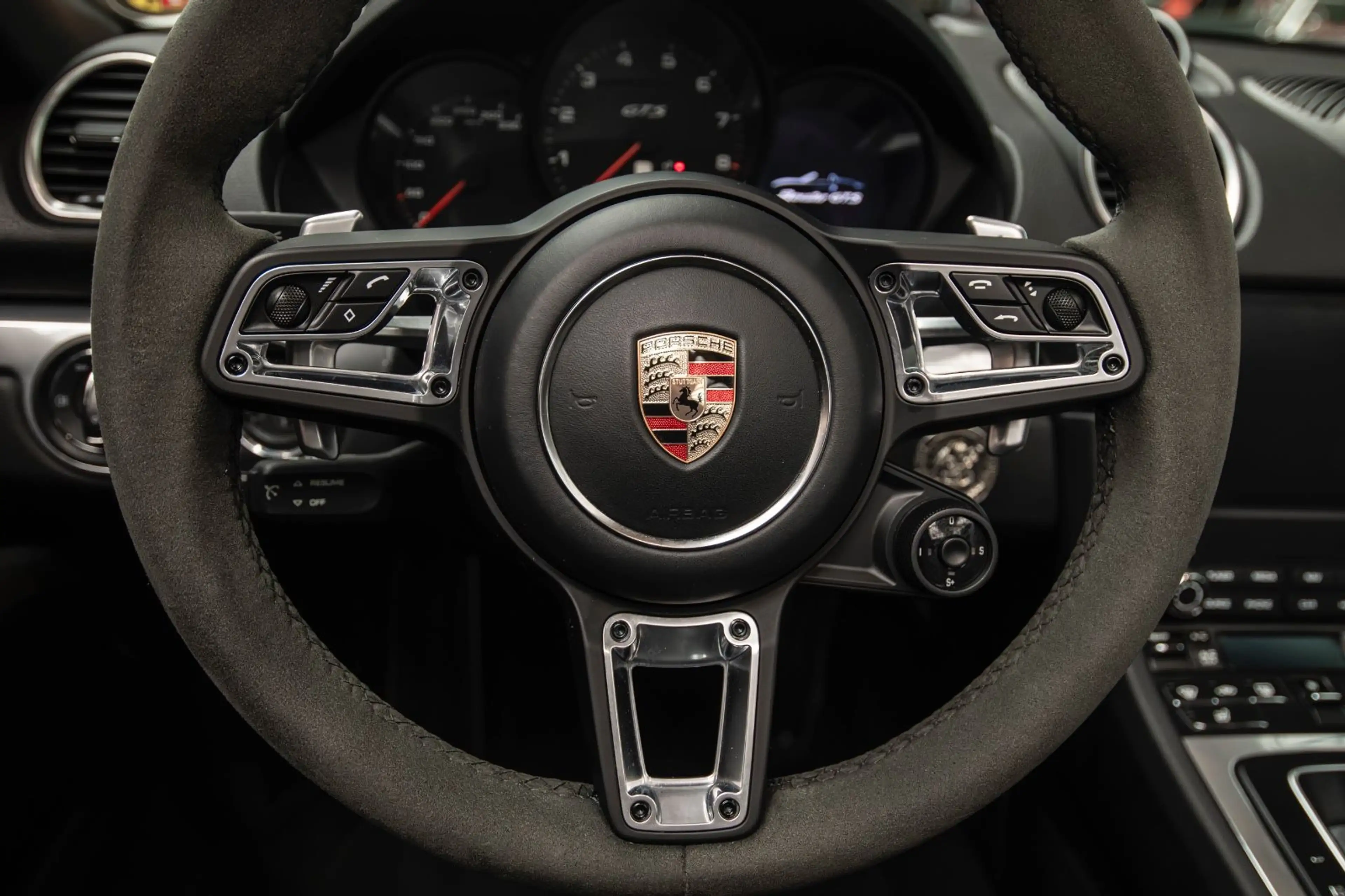 Porsche Boxster GTS 4.0 - PDK - Bose - SHZ - PDLS - PASM — photo 41