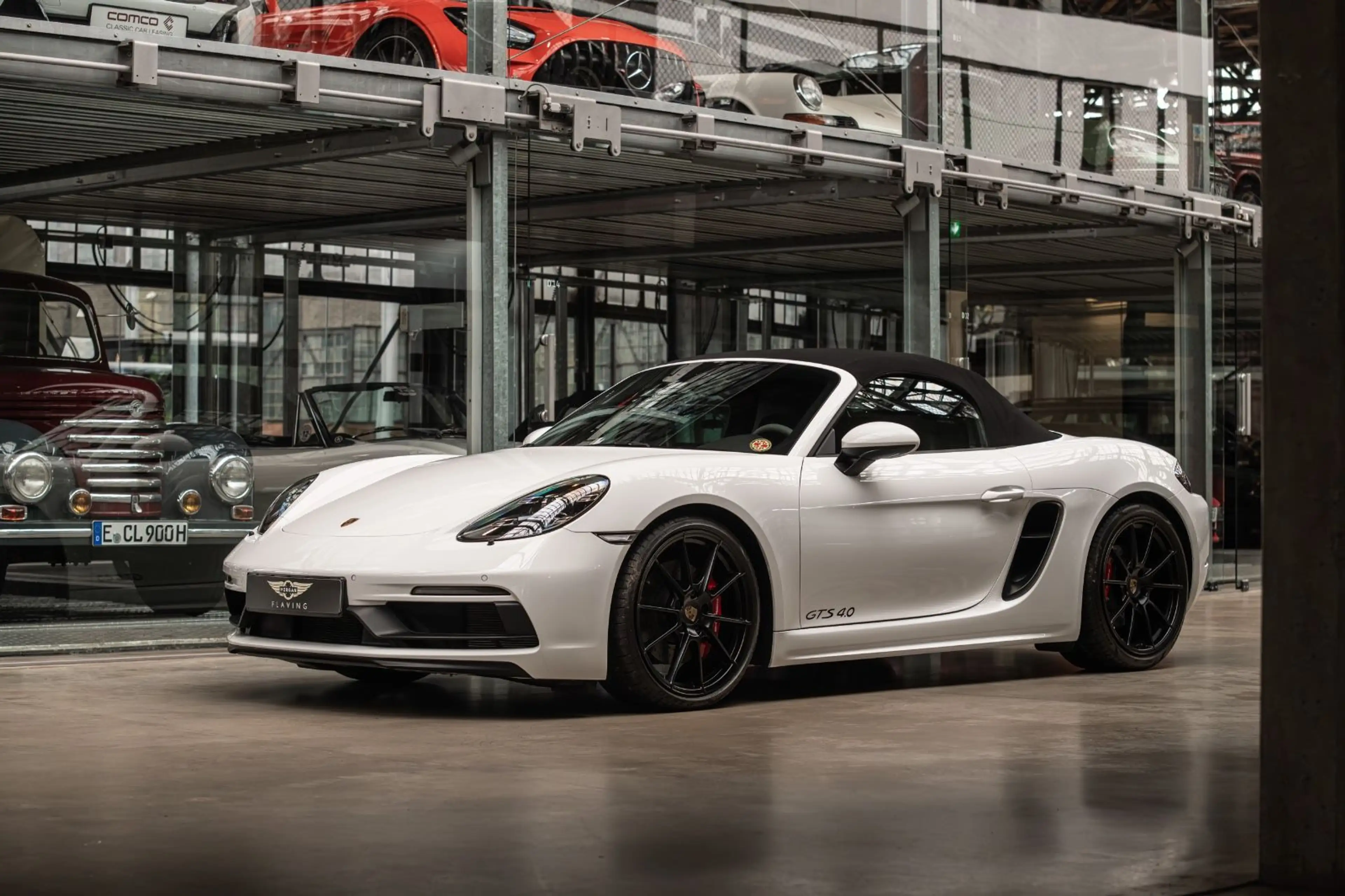 Porsche Boxster GTS 4.0 - PDK - Bose - SHZ - PDLS - PASM — photo 2