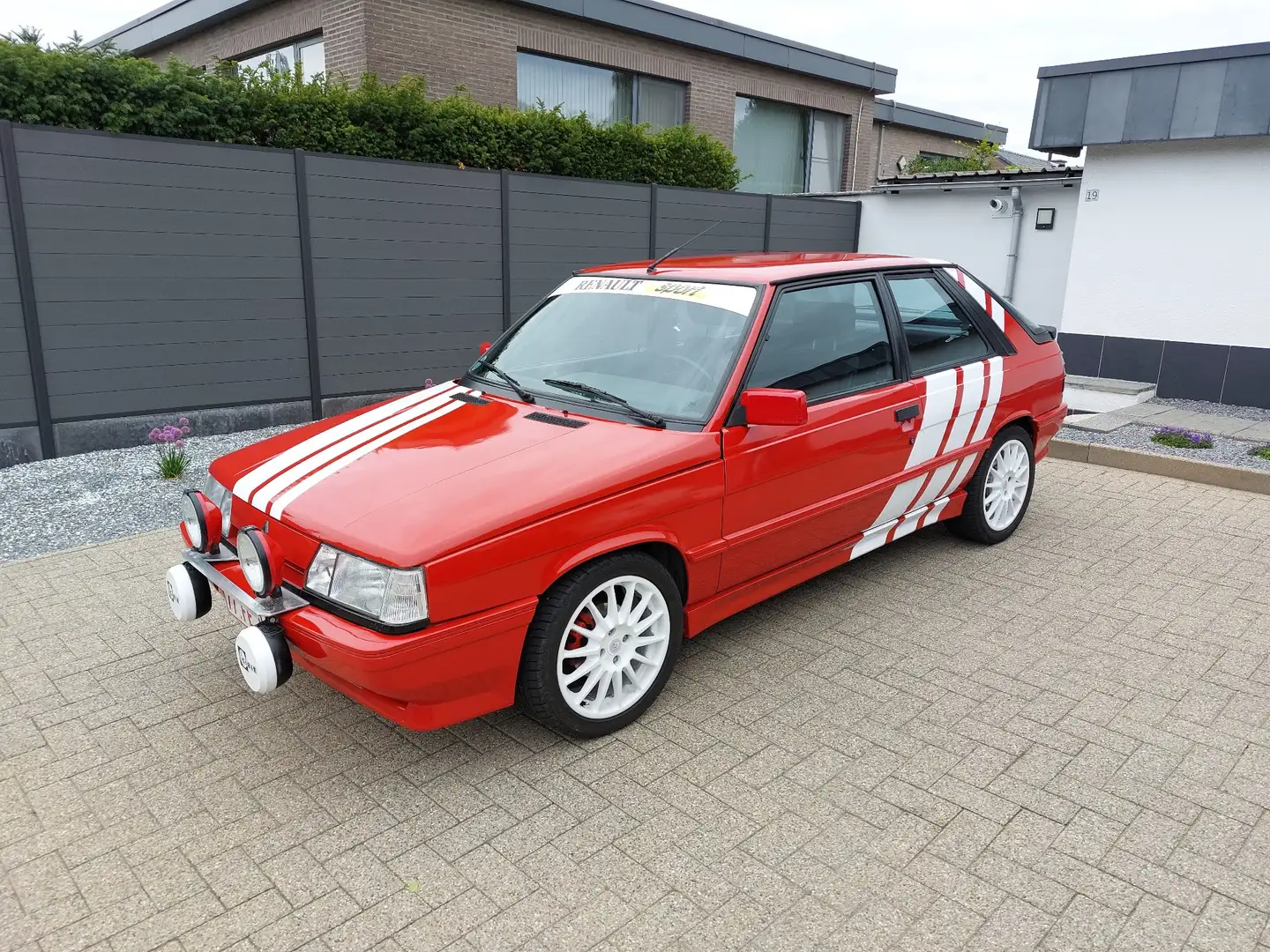 Renault R 11 Turbo - 1