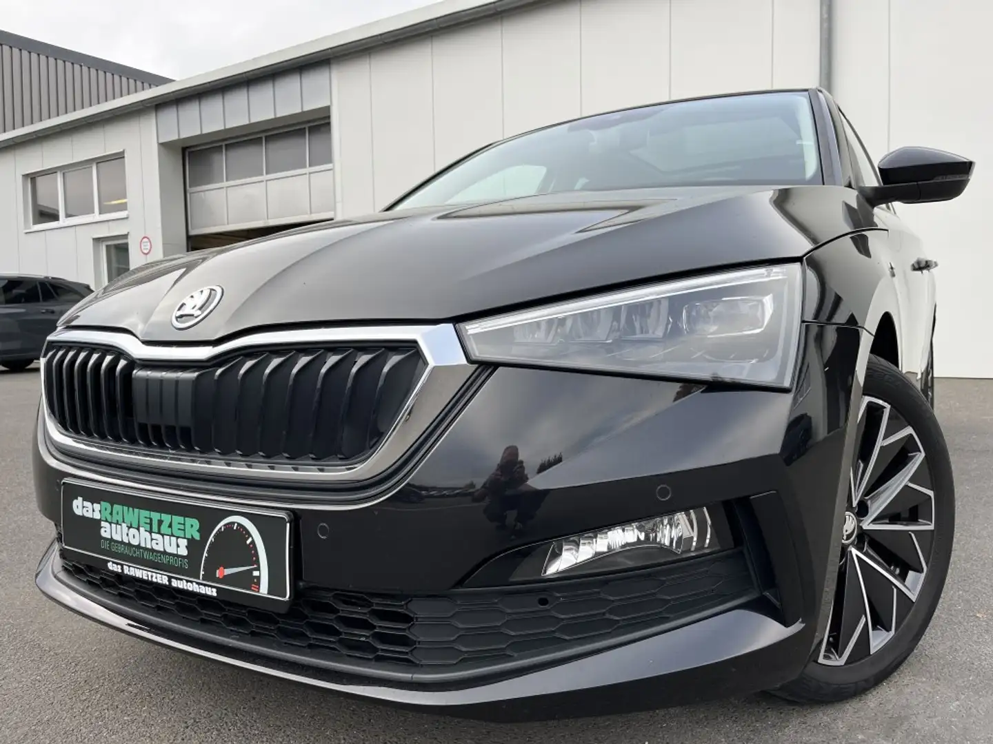 Skoda Scala 1.5 TSI DSG Drive 132€ m. 20% Anzahlung Panorama Noir - 1