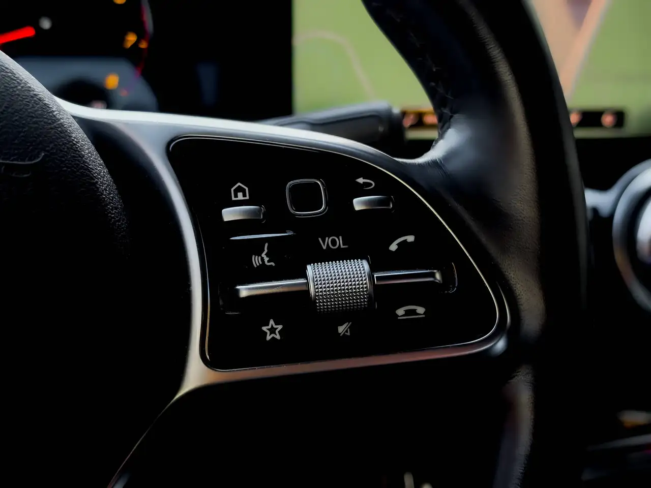 Mercedes-Benz GLA photo Mercedes-Benz GLA