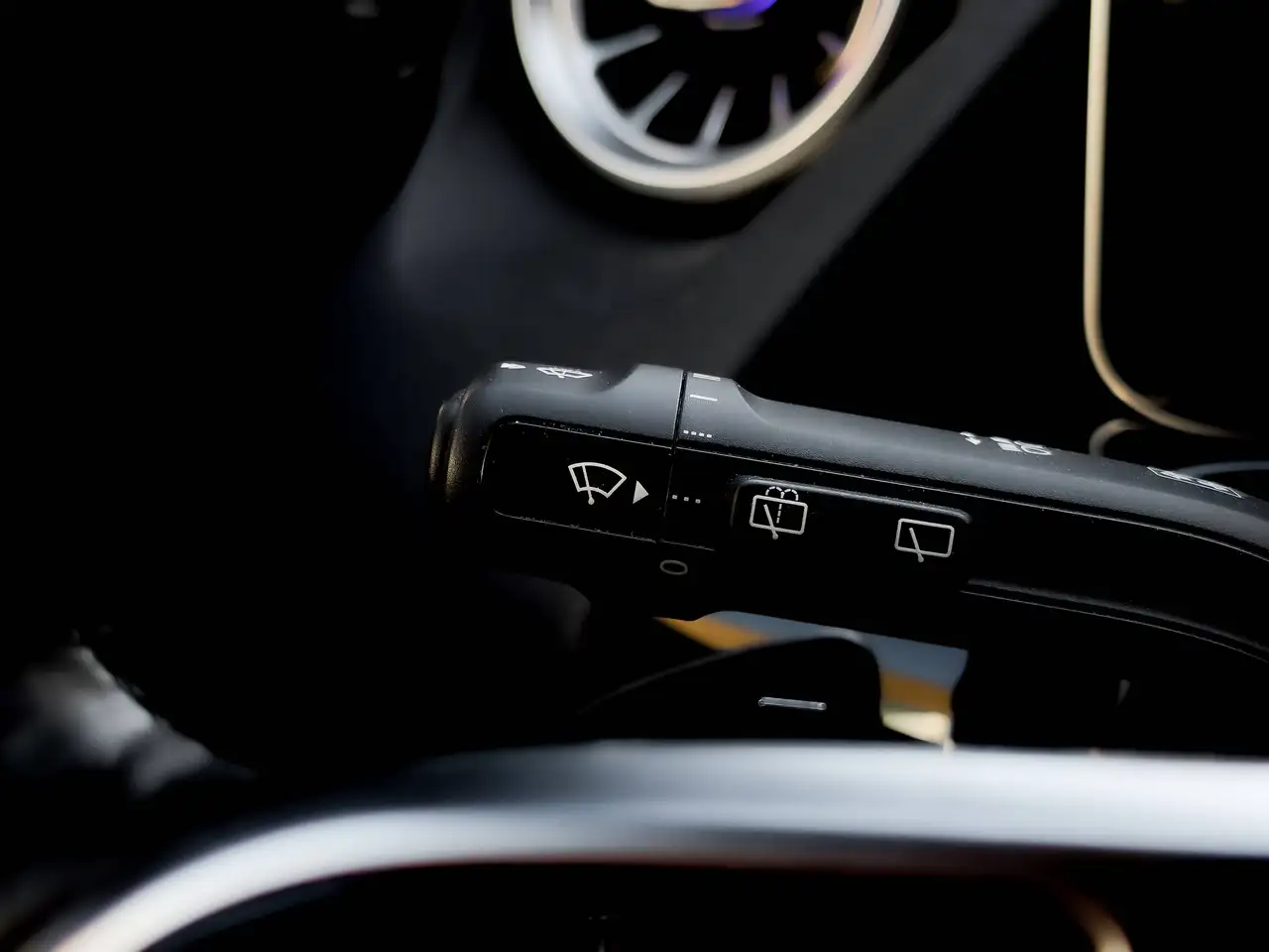 Mercedes-Benz GLA photo Mercedes-Benz GLA