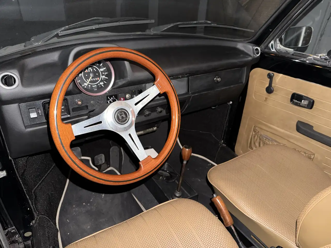 Volkswagen Maggiolino Cabrio Karman, foto 6