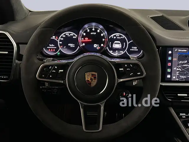 Porsche Cayenne view 14