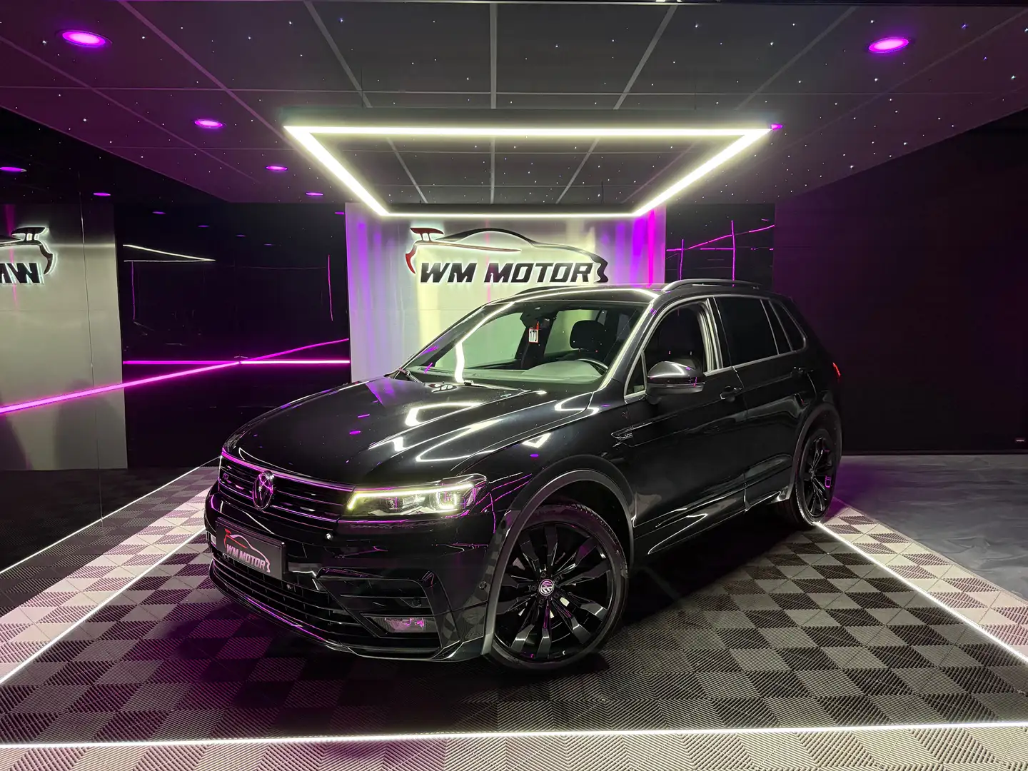 Volkswagen Tiguan Tiguan 2.0 TDi 4Motion Platinum DSG Zwart - 1