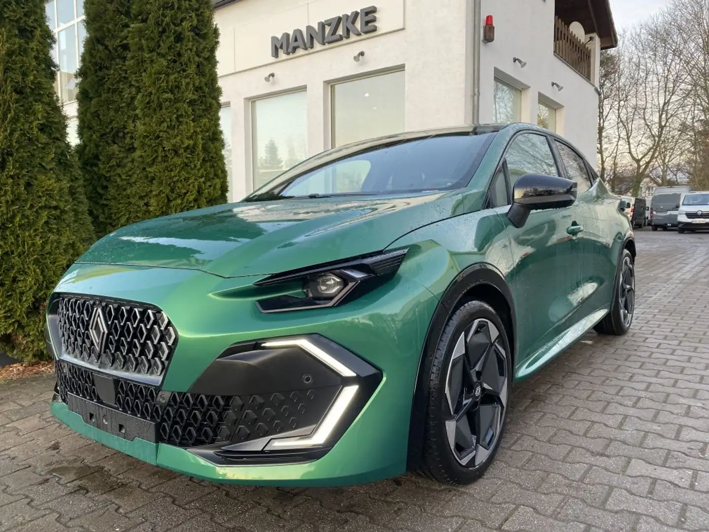 Renault Clio E-Tech Full Hybrid 160 Techno Grün - 1