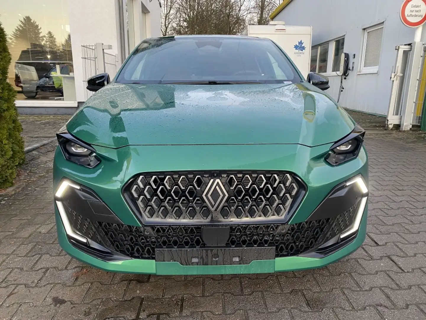 Renault Clio E-Tech Full Hybrid 160 Techno Grün - 2