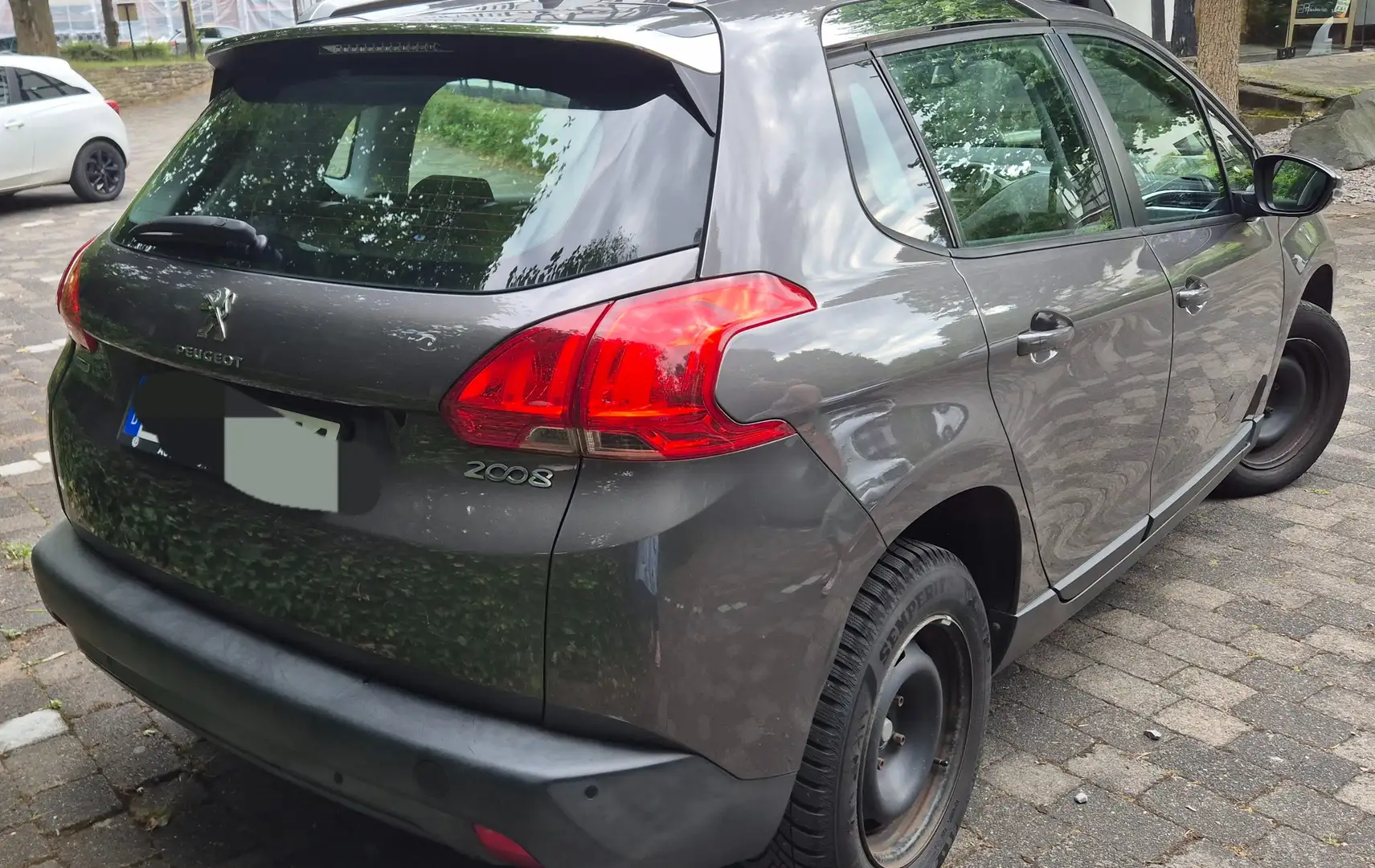 Peugeot 2008 2008 PureTech 110 Stop Grau - 2