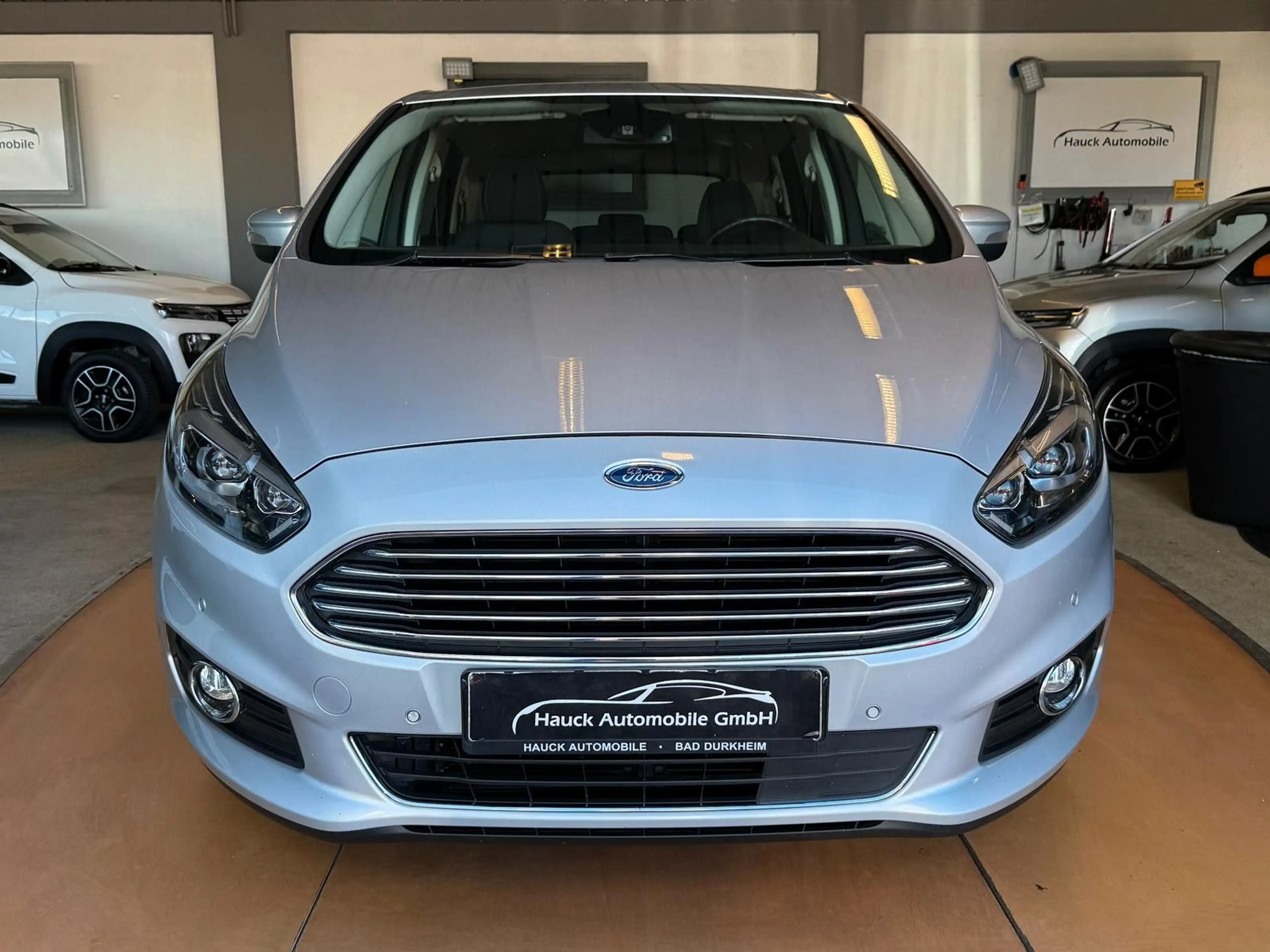 Ford S-Max S-MAX Titanium 7-Sitzer / Autom. / Navi / R-Kam — photo 7