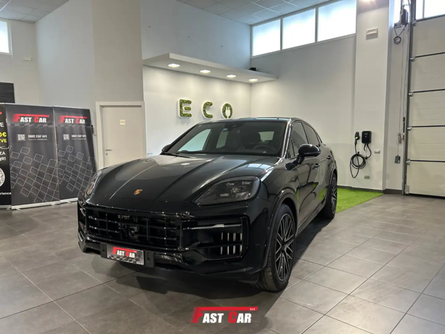 Porsche Cayenne 3.0 V6 E-Hybrid Platinum Edition Negru - 1