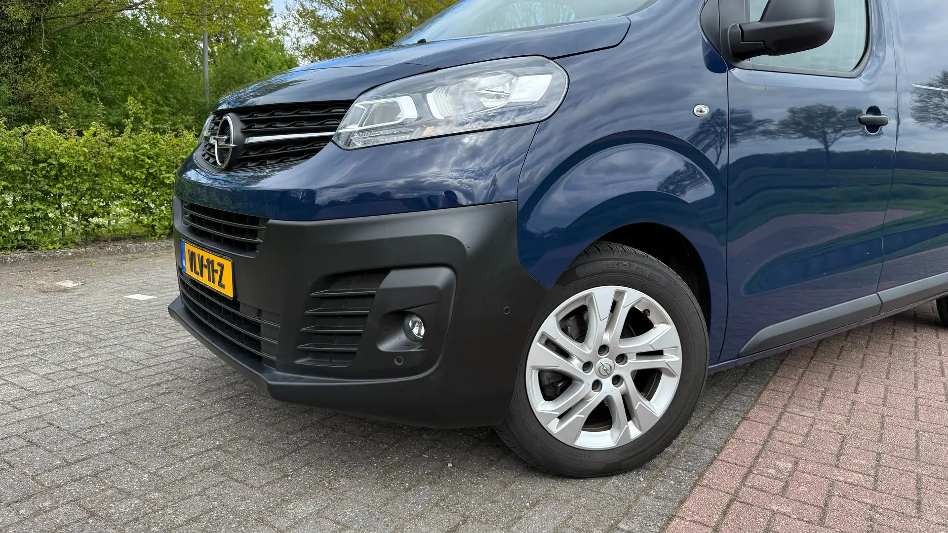 Opel Vivaro Vivaro 2.0 150PK Innovation L3H1 Edit / carplay Blauw - 2