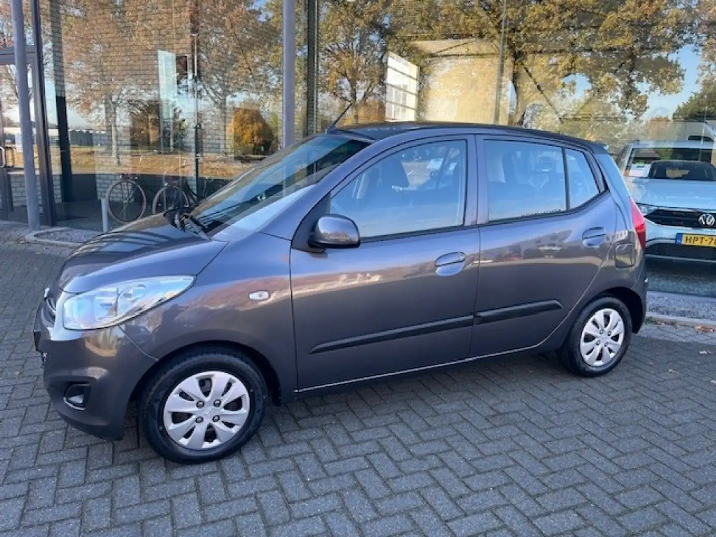 Hyundai i10 1.1 i-Drive Cool Grijs - 2