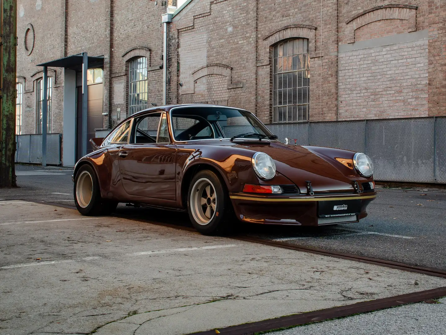 Porsche 911 MODIFIED Braun - 1