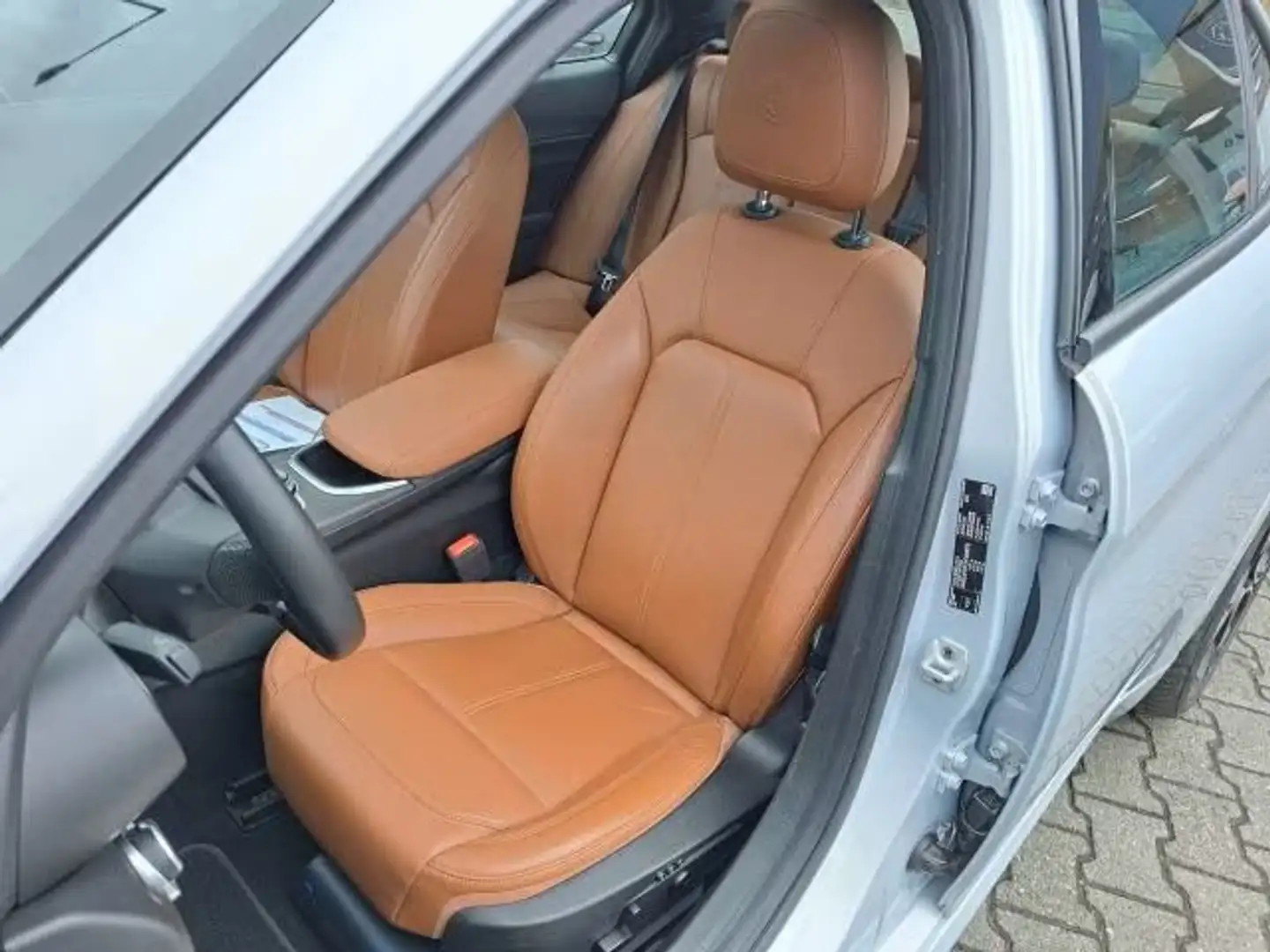 Alfa Romeo Giulia 2.2 t Ti Q4 210cv auto Bianco - 2