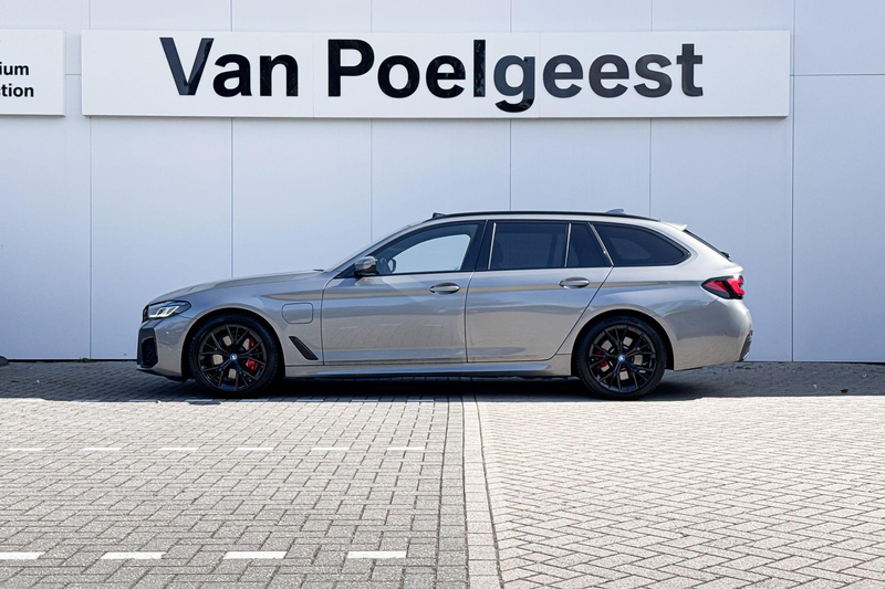 BMW 530 5 Serie Touring 530e High Ex | M Sport | Panoramad — photo 2
