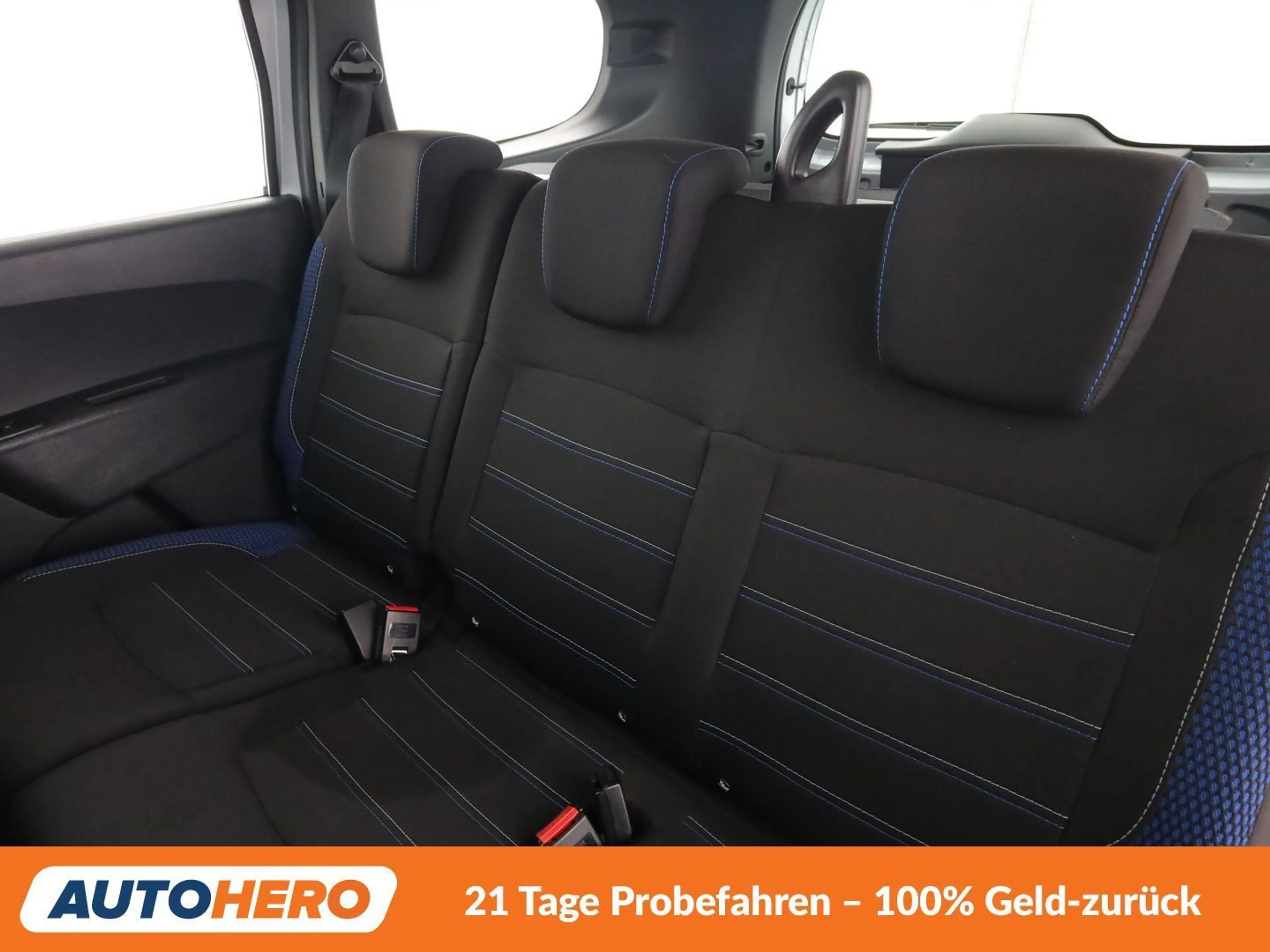 Dacia Lodgy 1.3 TCe Celebration — photo 14