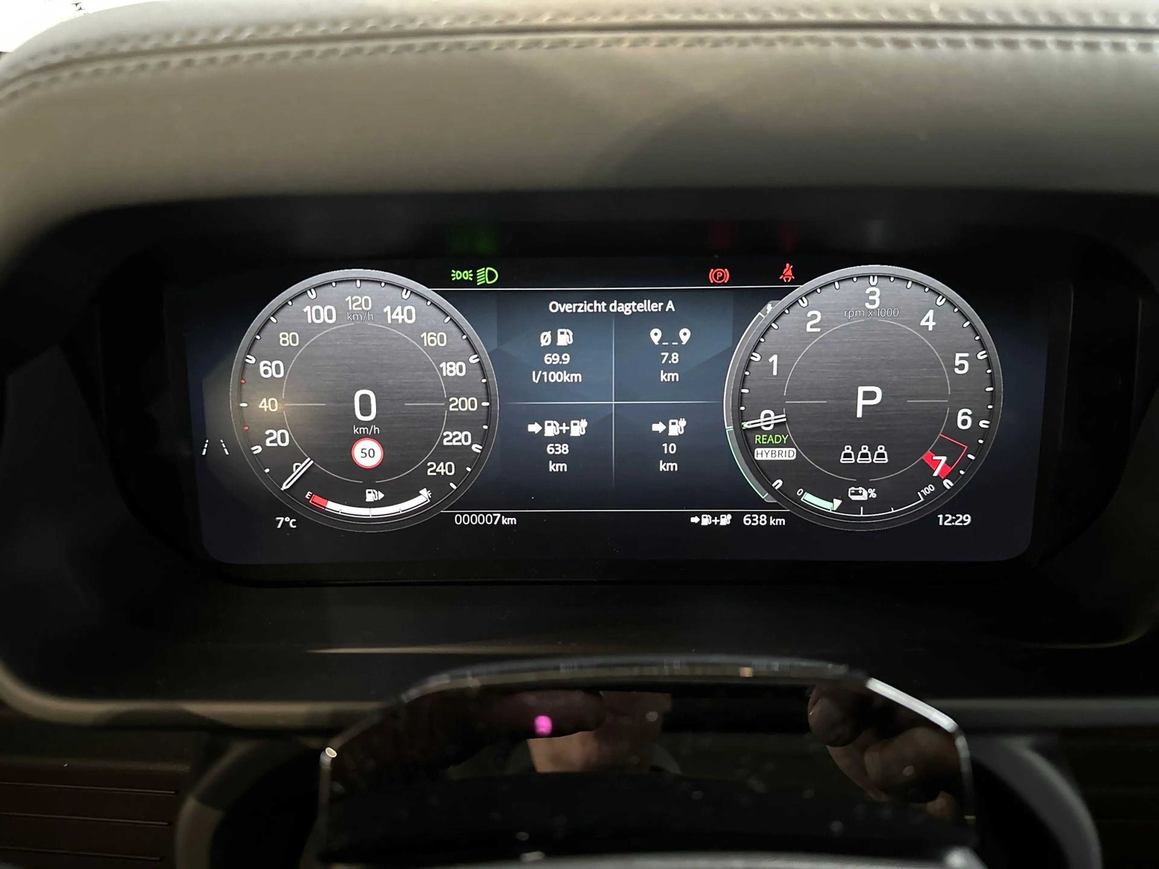 Land Rover Defender P300e 110 X-DYNAMIC HSE -BLACK PACK|22"LM|COOLBOX| — photo 18