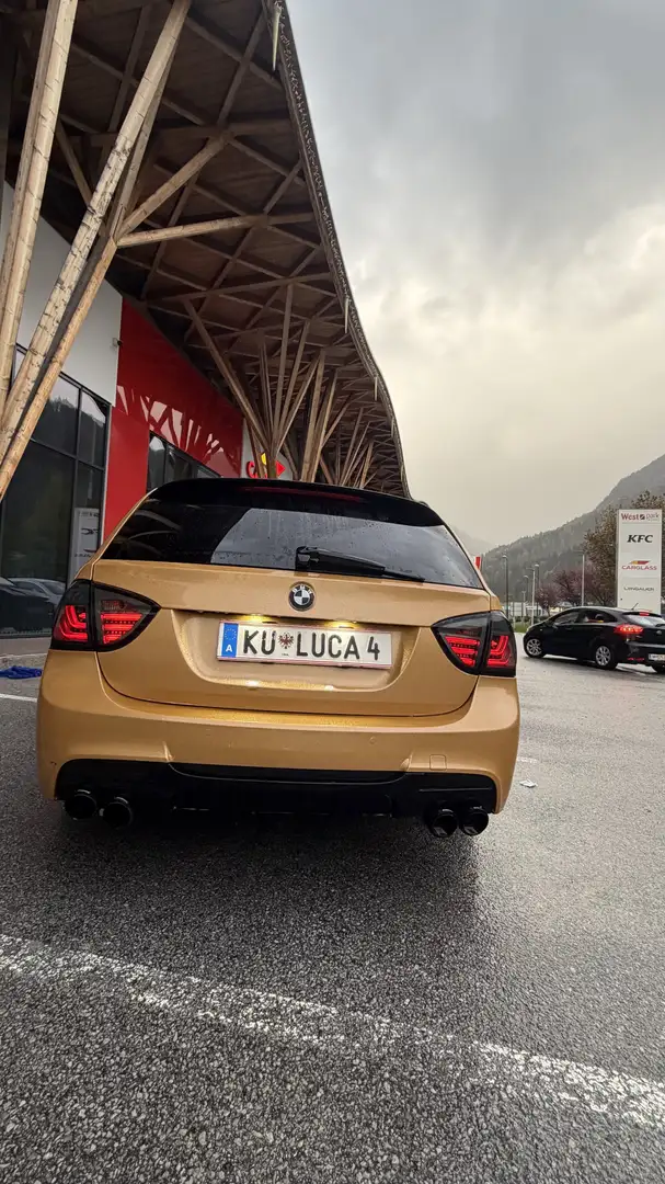 BMW 320 320d DPF Touring - 2