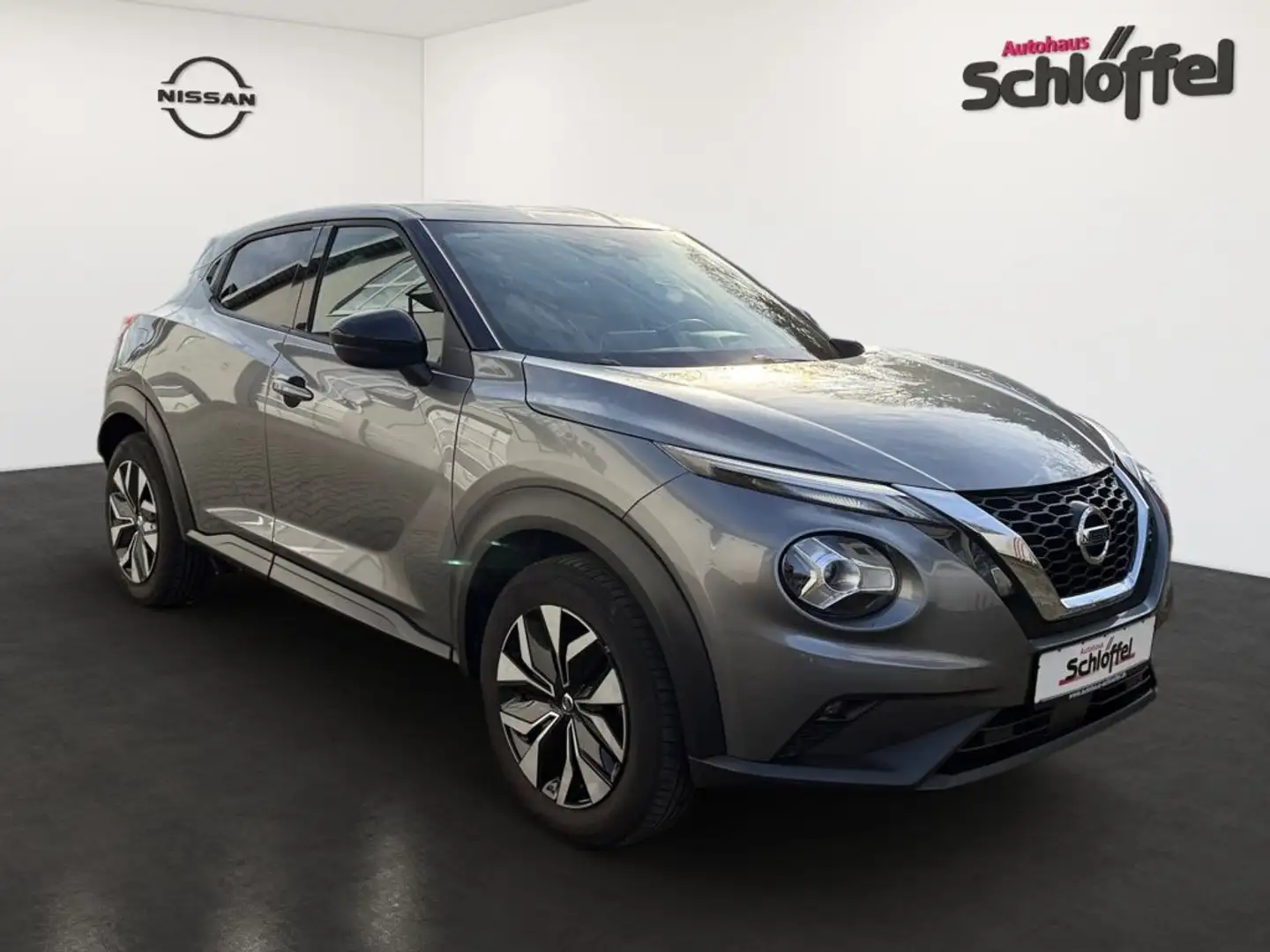 Nissan Juke 1.0 DIG-T N-Connecta Grau - 2
