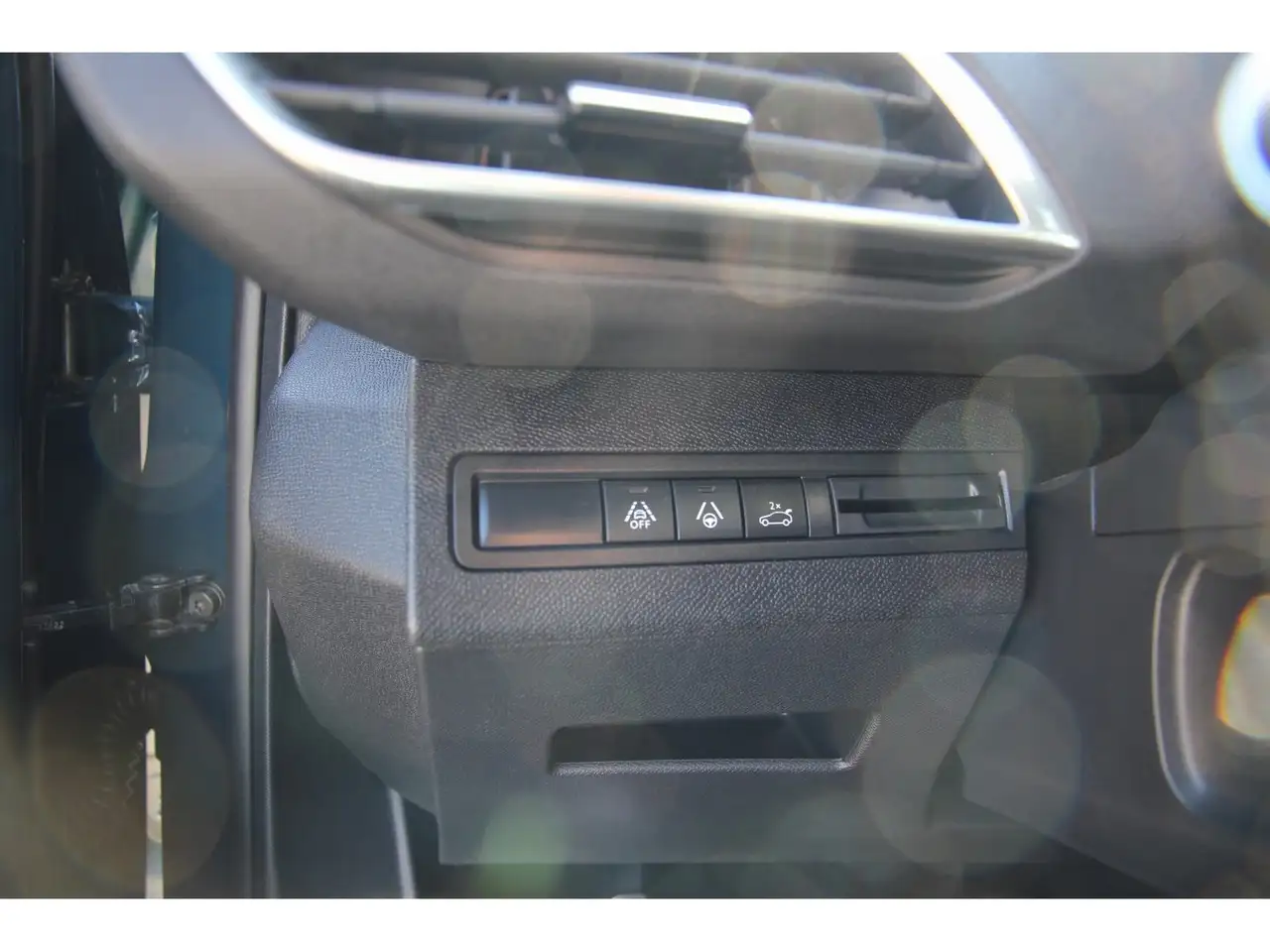 Peugeot 5008 GT PT 180 EAT8 7-S Carplay 360° LED Focal 21