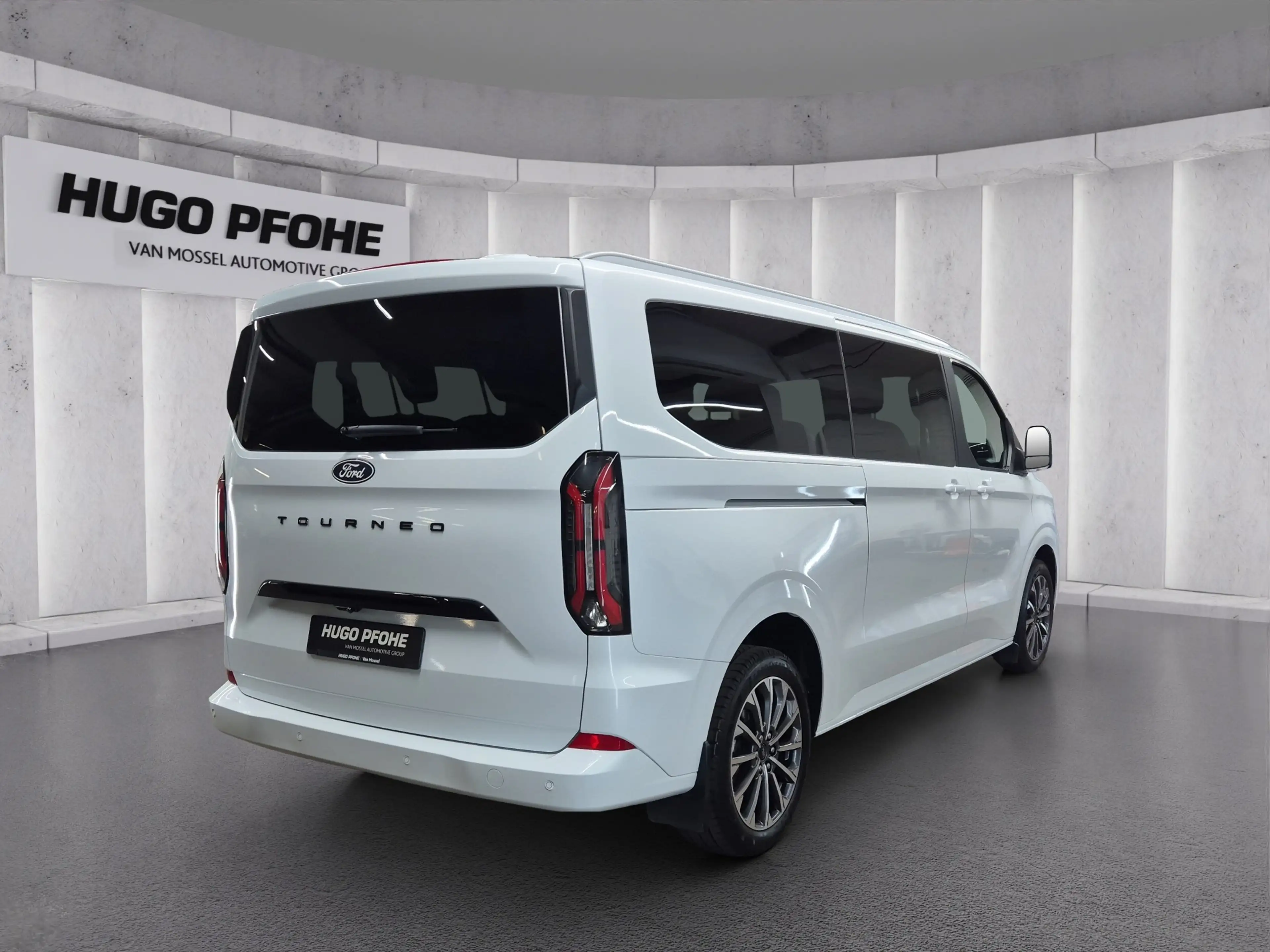 Ford Tourneo Custom Titanium X L2 Aut.*Matrix*360Grad*Leder*ACC*Sound- — photo 5