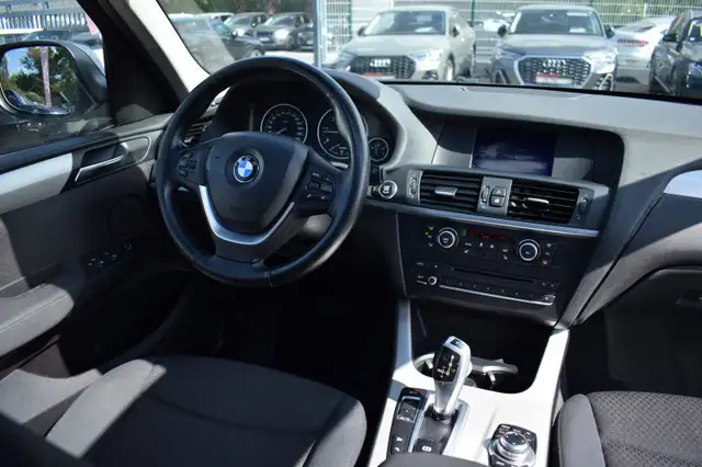 BMW X3 view 2