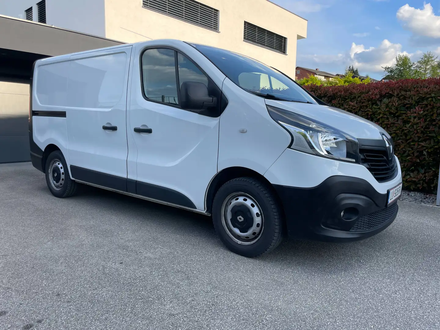 Renault Trafic Kastenwagen 1,6 dci 120 L1H1 Weiß - 1