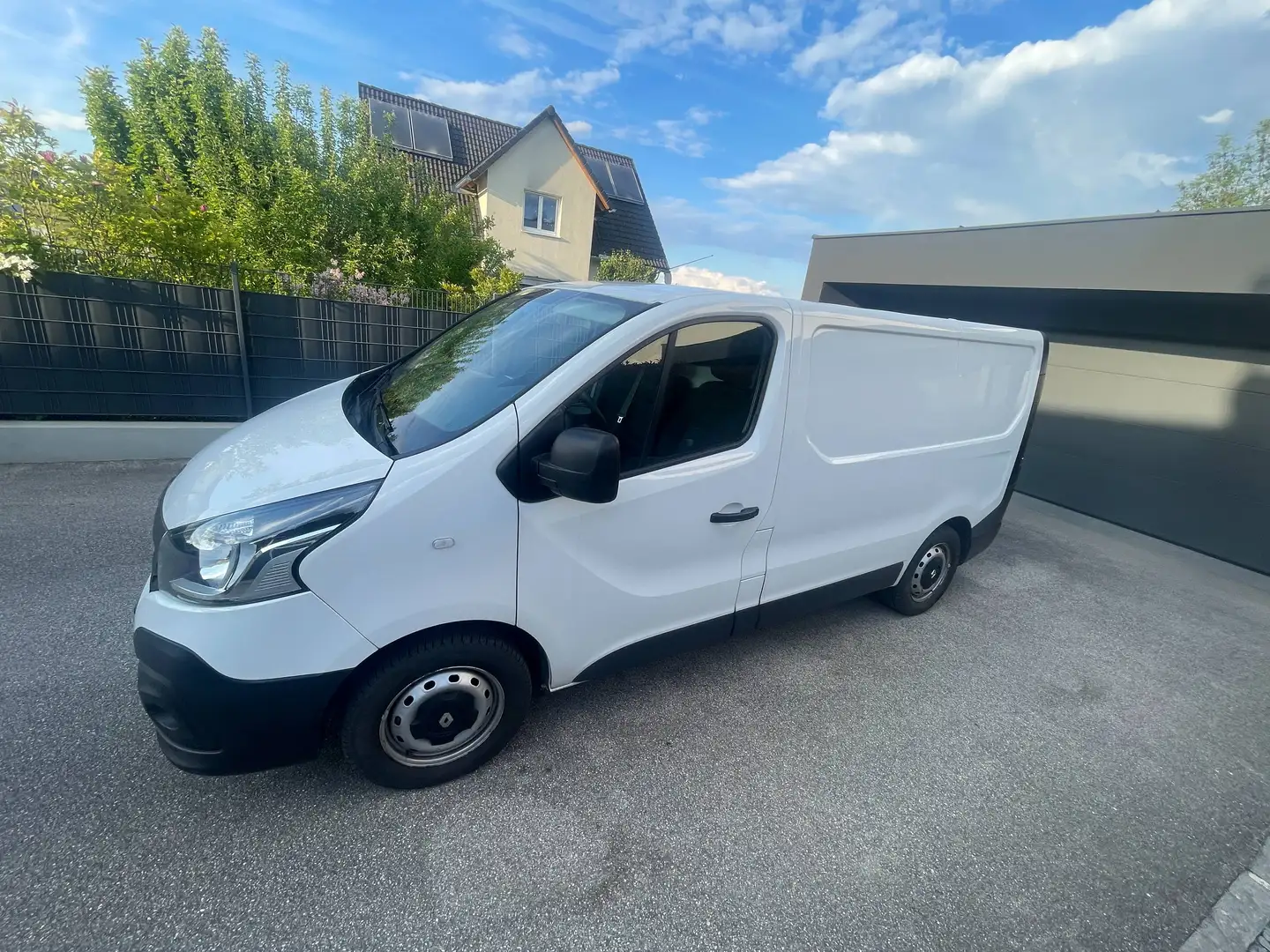 Renault Trafic Kastenwagen 1,6 dci 120 L1H1 Weiß - 2