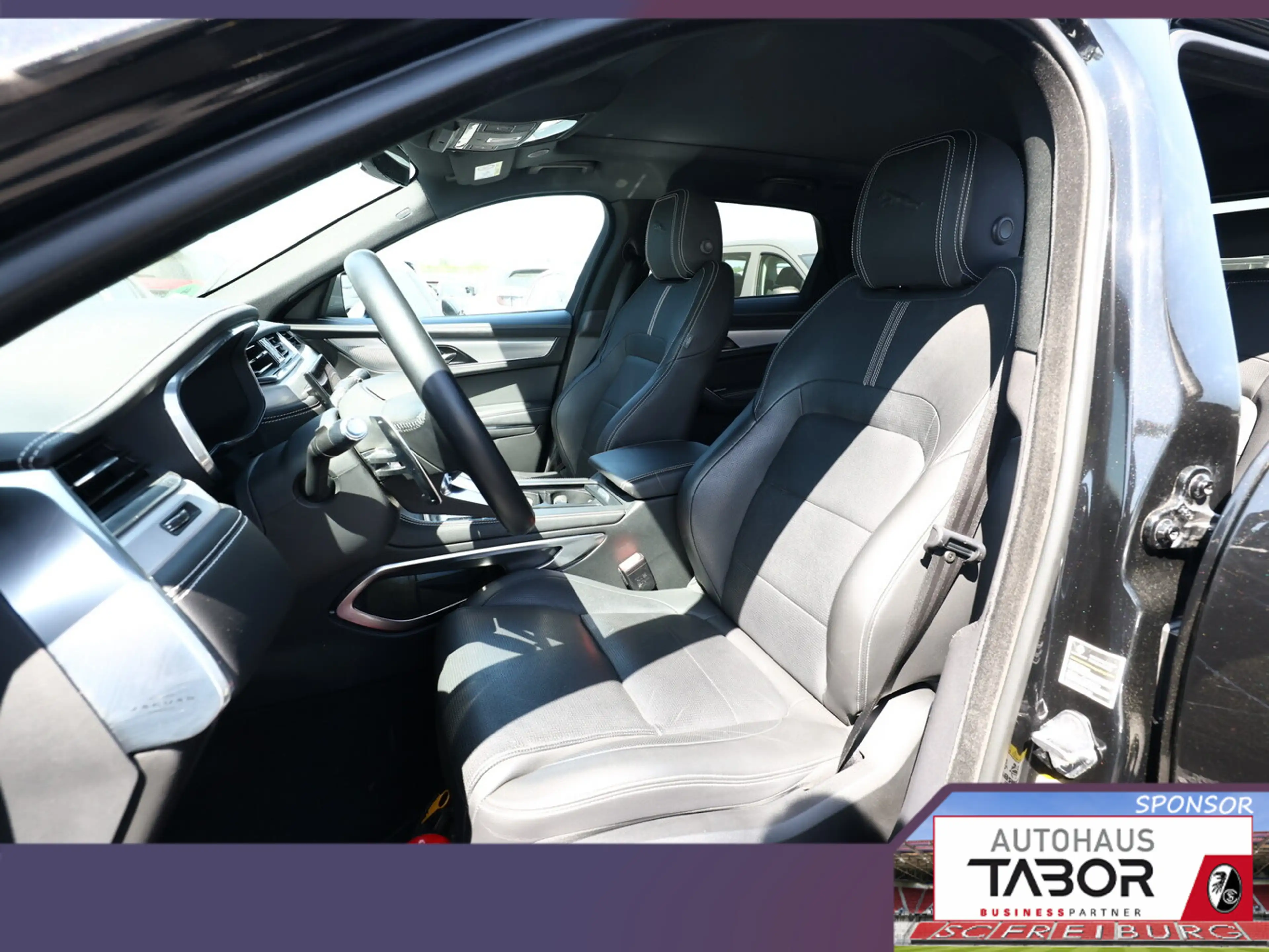 Jaguar F-Pace P250 R-Dynamic S AWD LED Nav KeyL Temp — photo 6