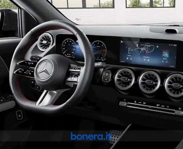 Mercedes-Benz Gla view 6
