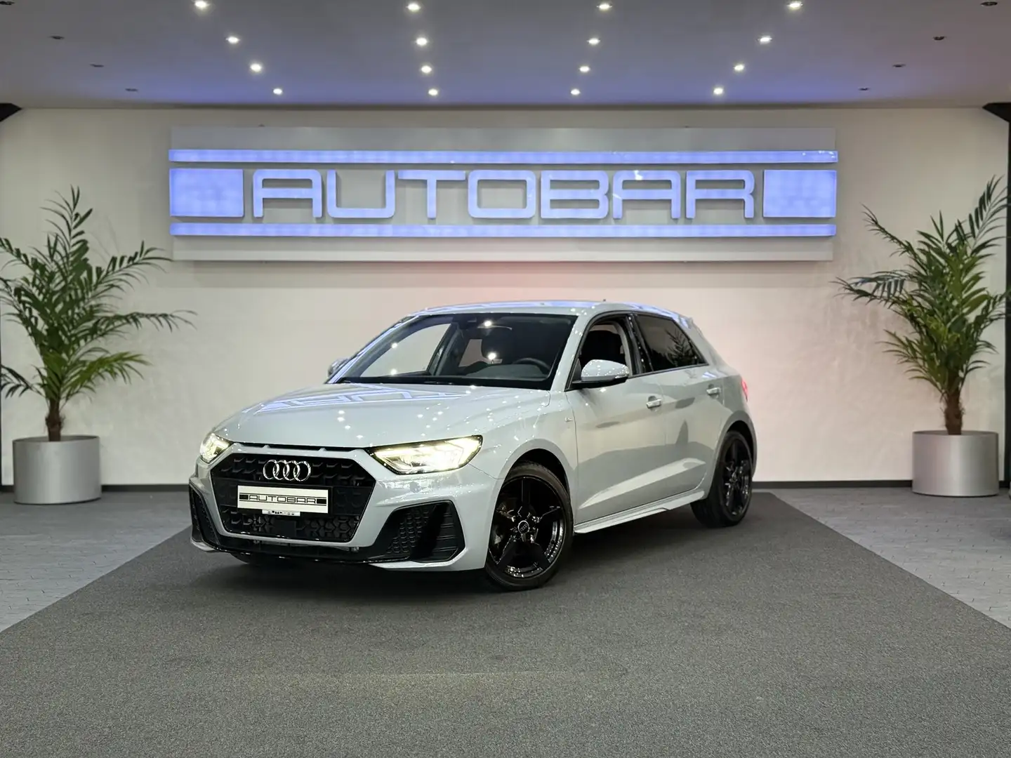 Audi A1 Sportback 30 TFSI S-LINE*MATRIX*VIRT.COCKPIT Grau - 2