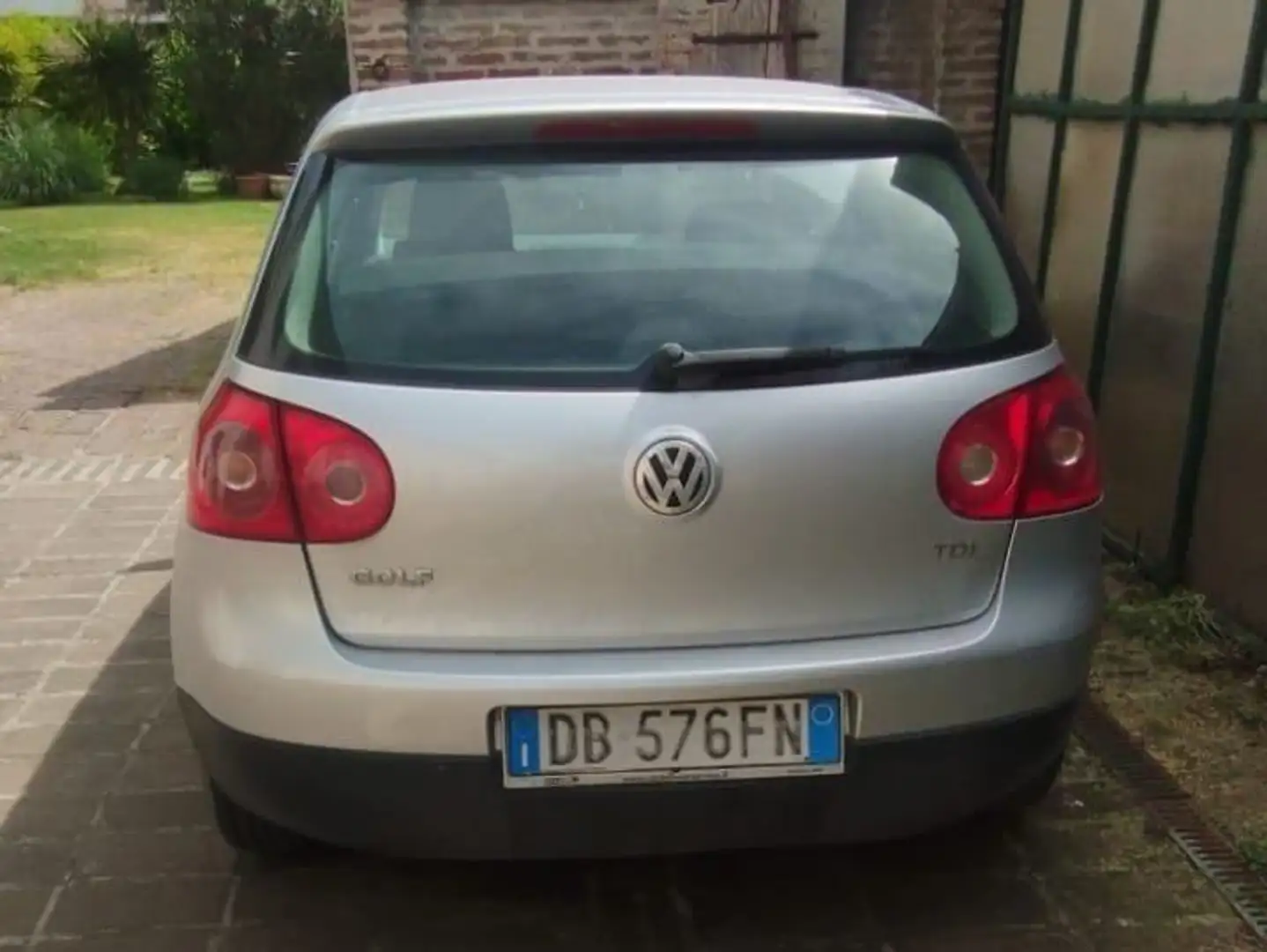 Volkswagen Golf Golf 5p 1.9 tdi Sportline LE Argento - 1