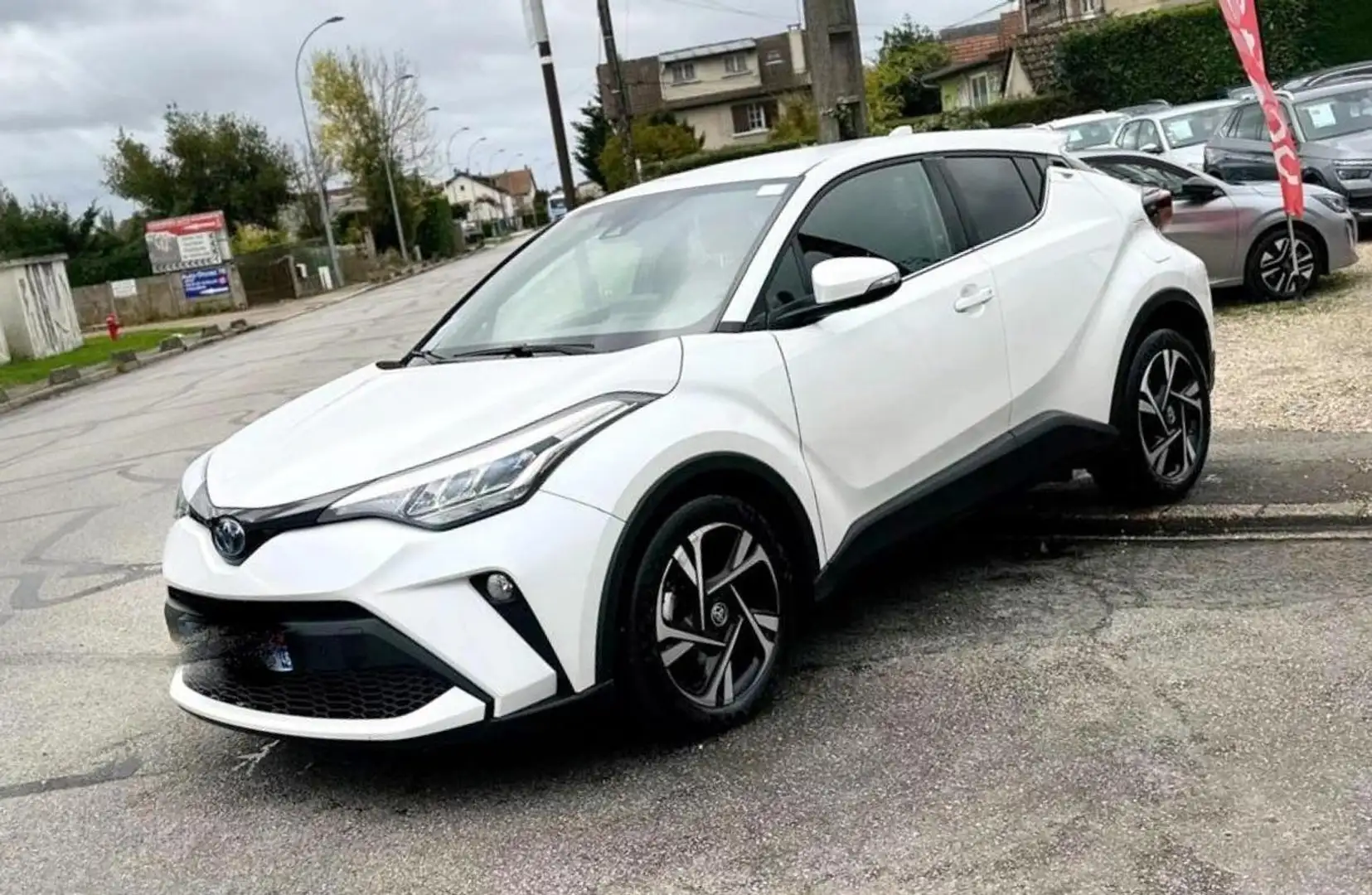 Toyota C-HR 1.8 HYBRIDE 122 DESIGN 03/2023 15000HT ENTRETIEN COMPLET A JOUR Noir - 1