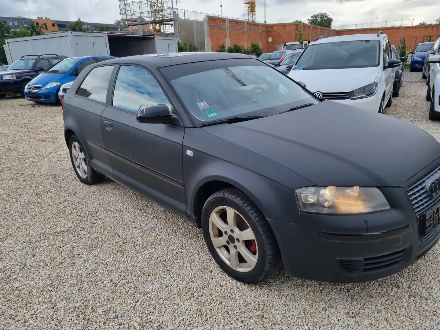 Audi A3 1.6 TSI Attraction Schwarz - 2