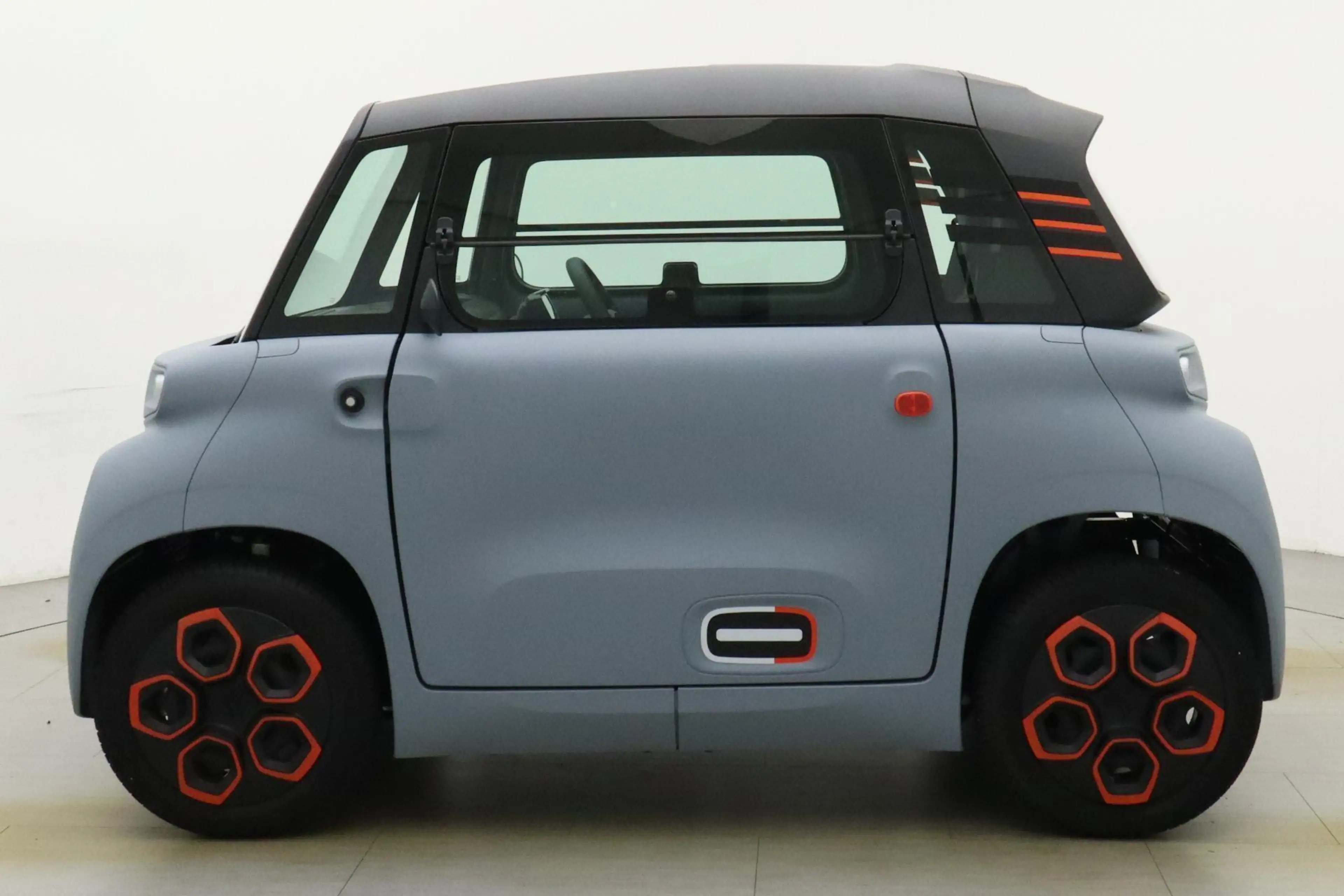 Citroen Ami AMI Orange | VERGELIJKBAAR OPEL ROCKS | Rijden van — photo 4