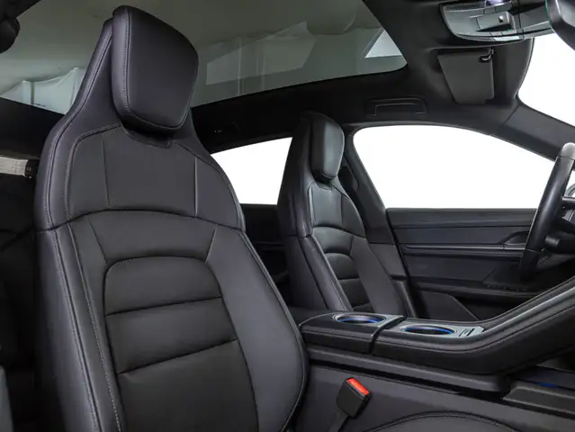 Porsche Taycan view 14