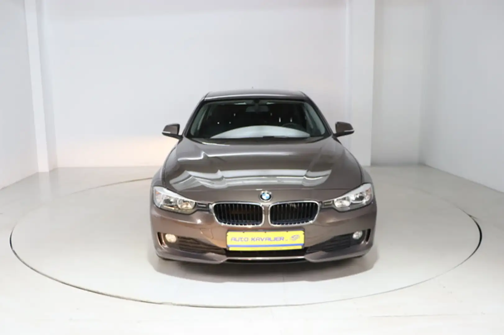 BMW 318 d Touring * Navi * PDC * Sitzhzg. Braun - 2