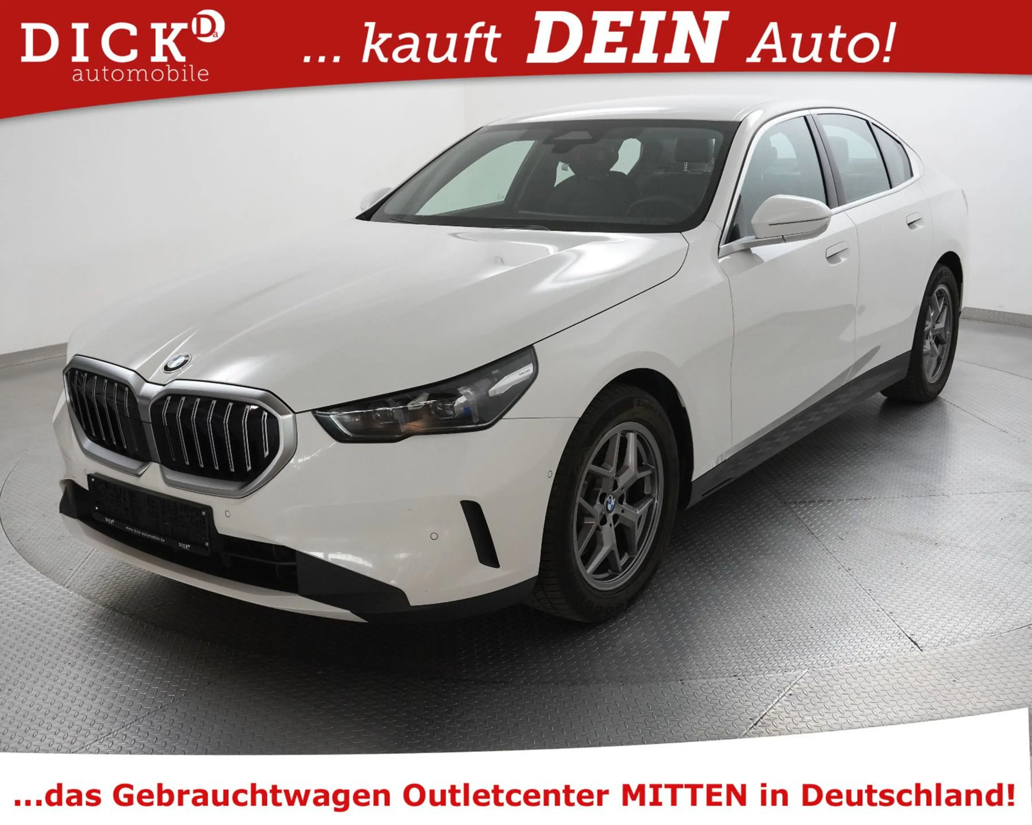 BMW 520 d Aut Sport LEDER+SHZ+H&K+NAVI+KAM+LED+18"+MF — photo 4