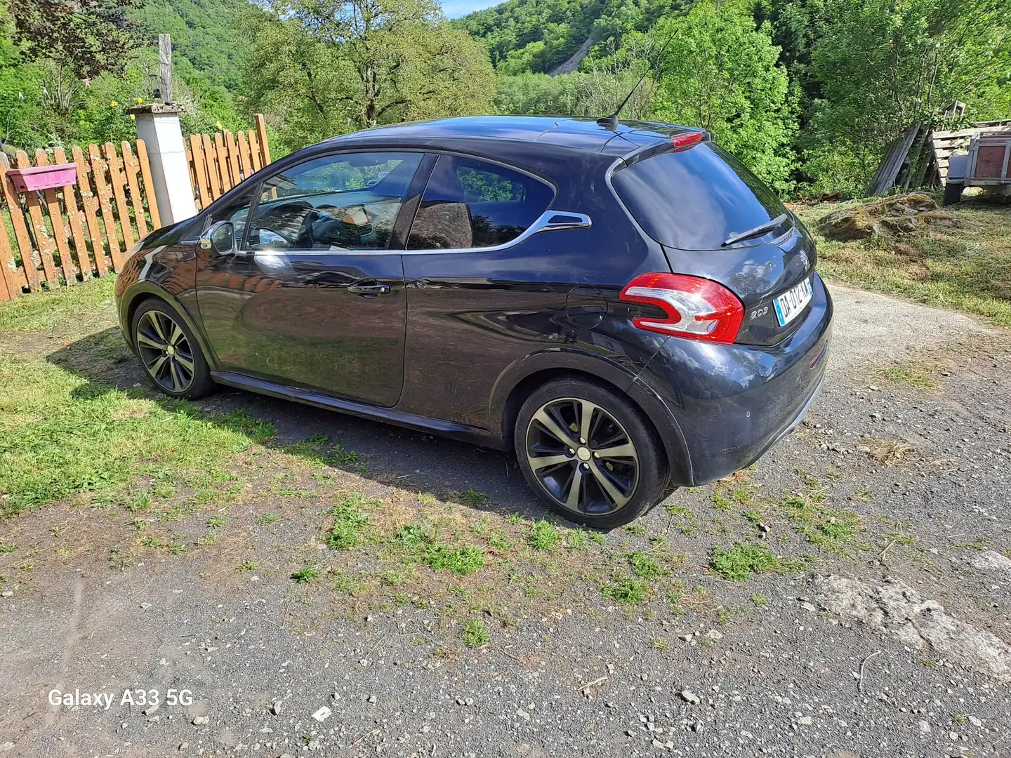 Peugeot 208 1.6 e-HDi 115ch FAP BVM6 XY - 2