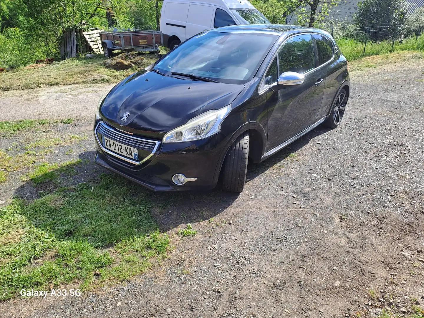 Peugeot 208 1.6 e-HDi 115ch FAP BVM6 XY - 1