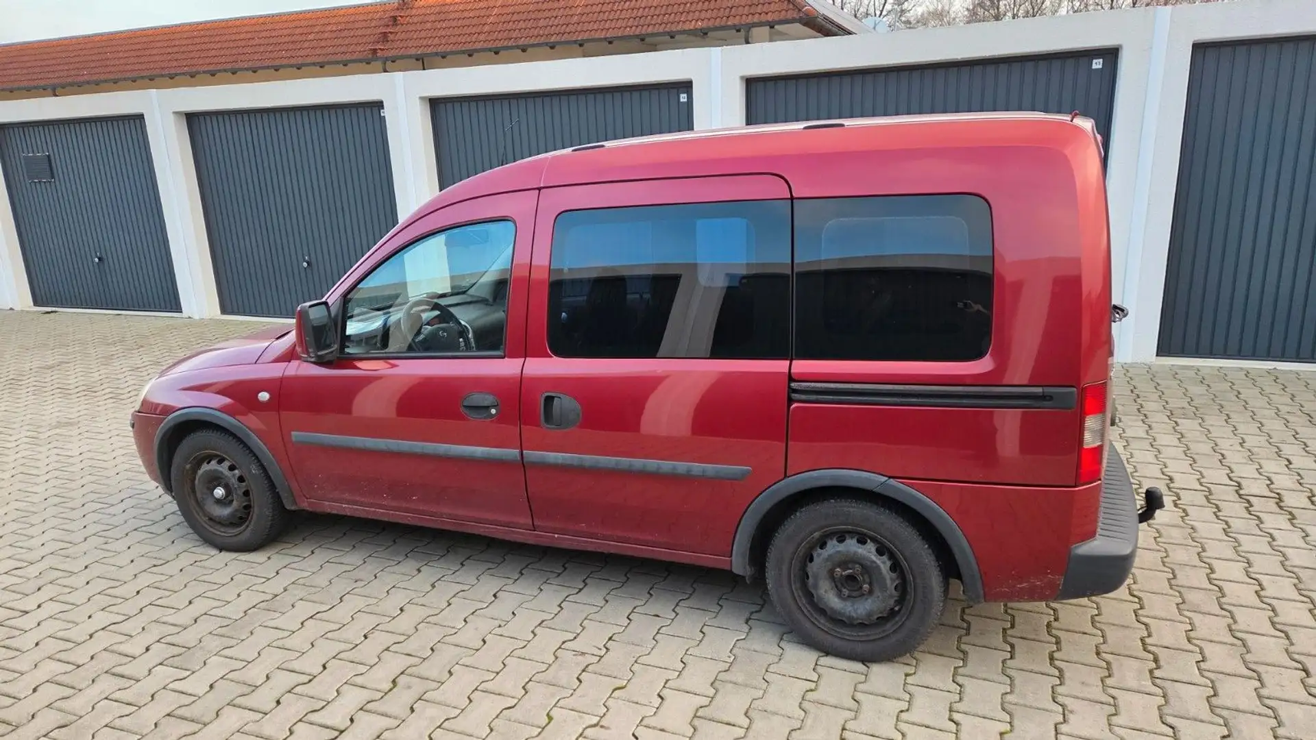 Opel Combo 1.4 Twinport Edition 5-Sitzer TÜV 01/2027 Rot - 2