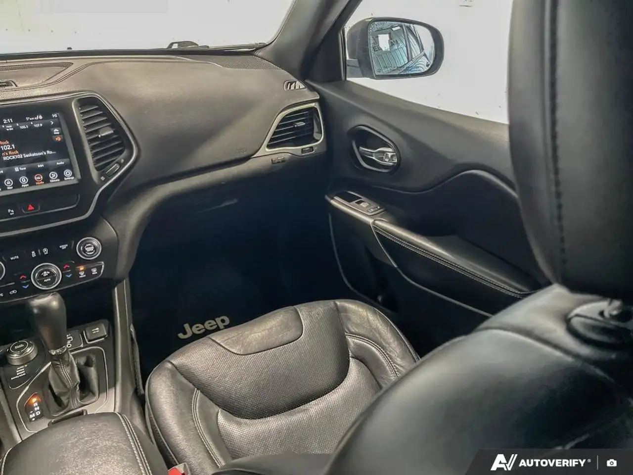 Jeep Cherokee снимка Jeep Cherokee