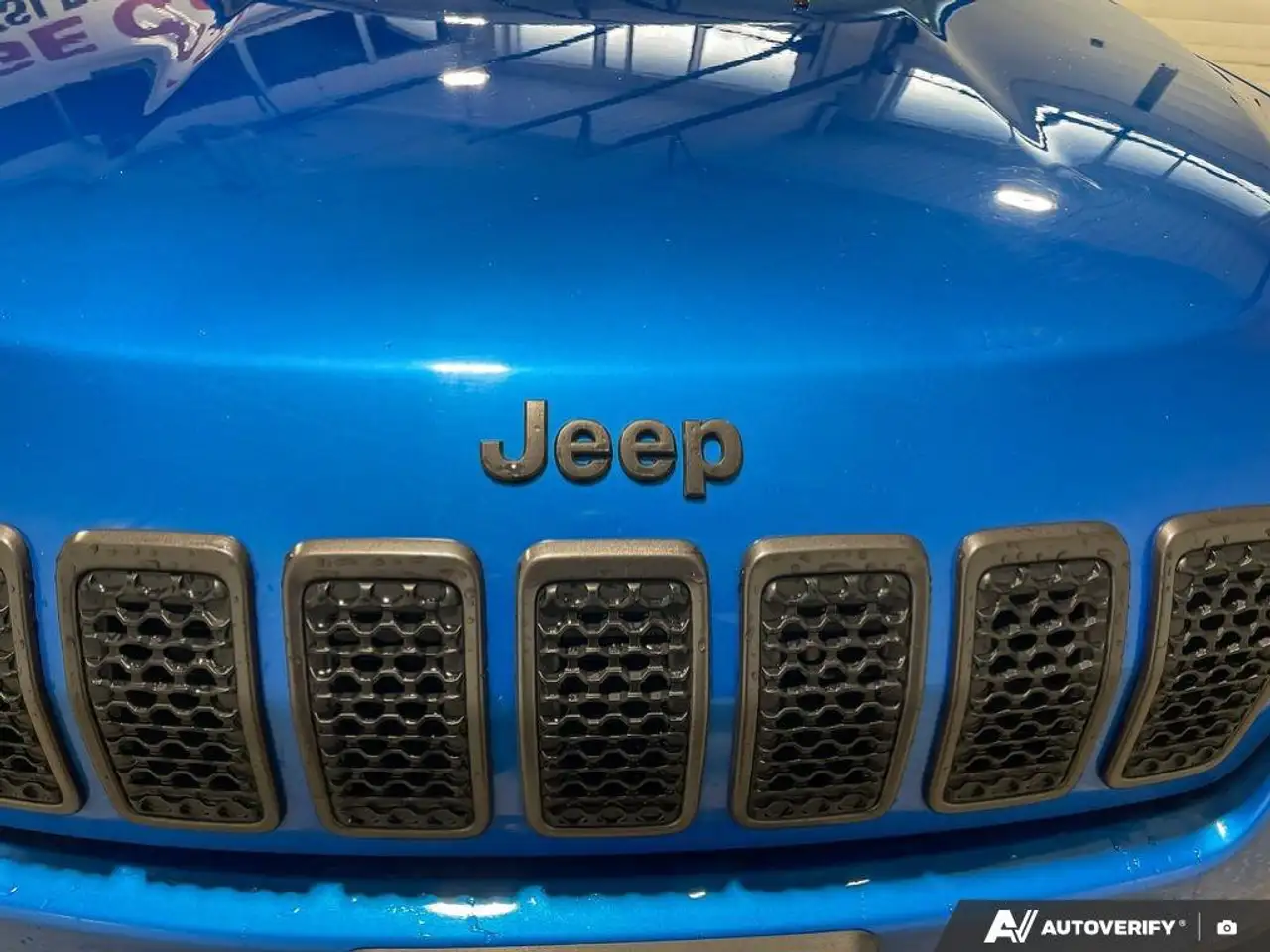 Jeep Cherokee снимка Jeep Cherokee