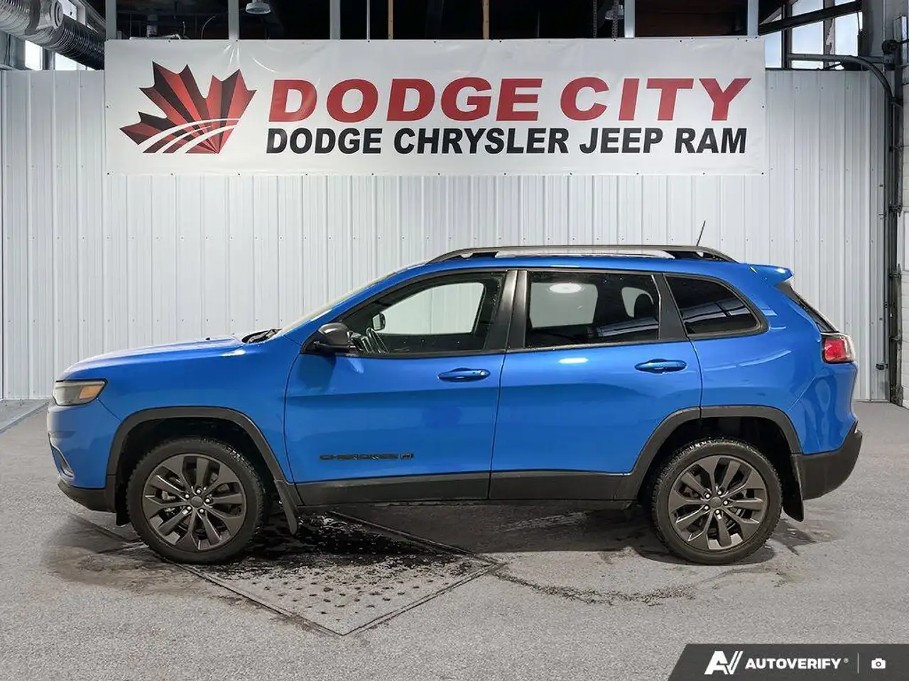 Jeep Cherokee снимка Jeep Cherokee